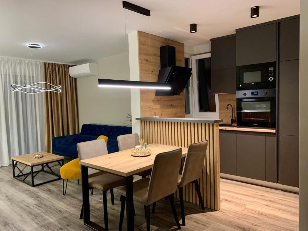 Apartment Linda With Panoramic Sea View Makarska Esterno foto